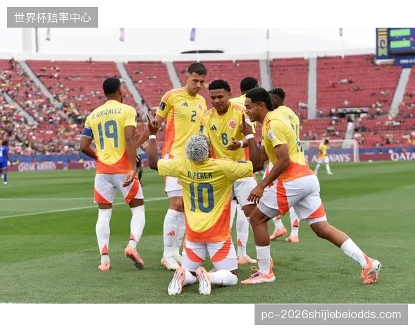 虽然世界杯在中立场地，但哥伦比亚球员已习惯在高强度环境下作战，具备体能优势。